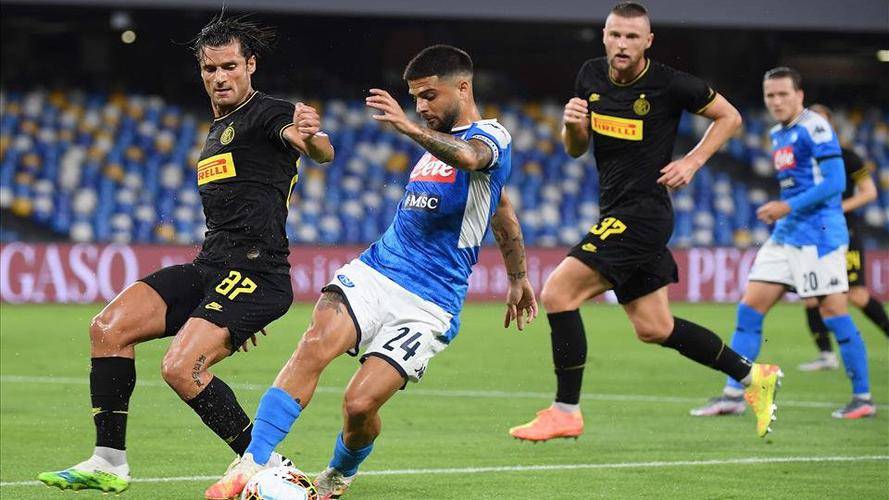 上半场结束 上半场结束