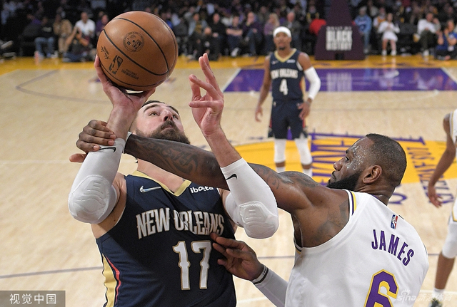 仅引起了球 仅引起了球